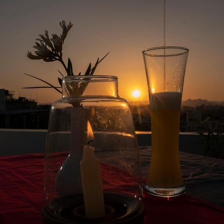 Dera Pichola- A Lake Facing Boutique Hotel Udaipur Kültér fotó