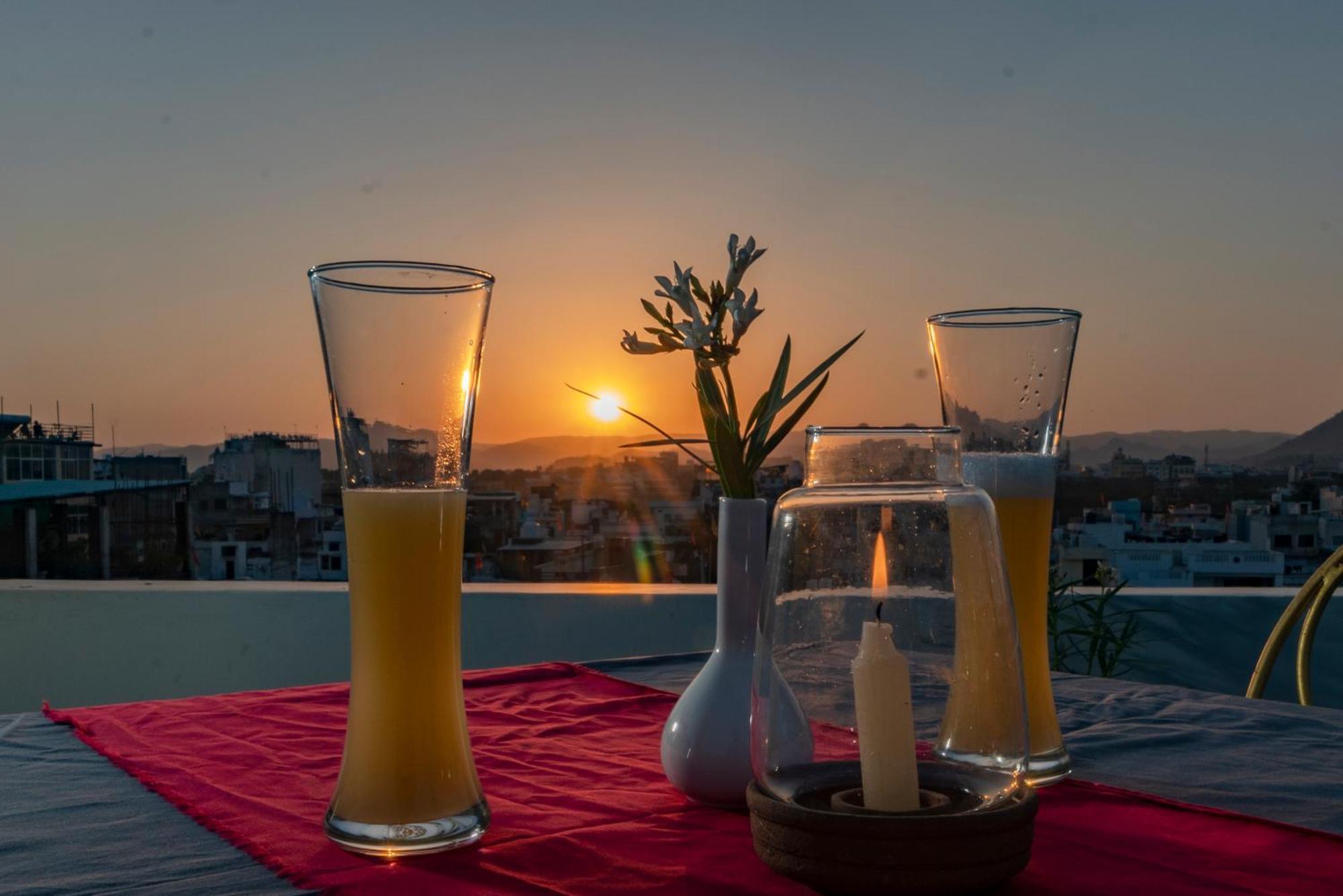 Dera Pichola- A Lake Facing Boutique Hotel Udaipur Kültér fotó