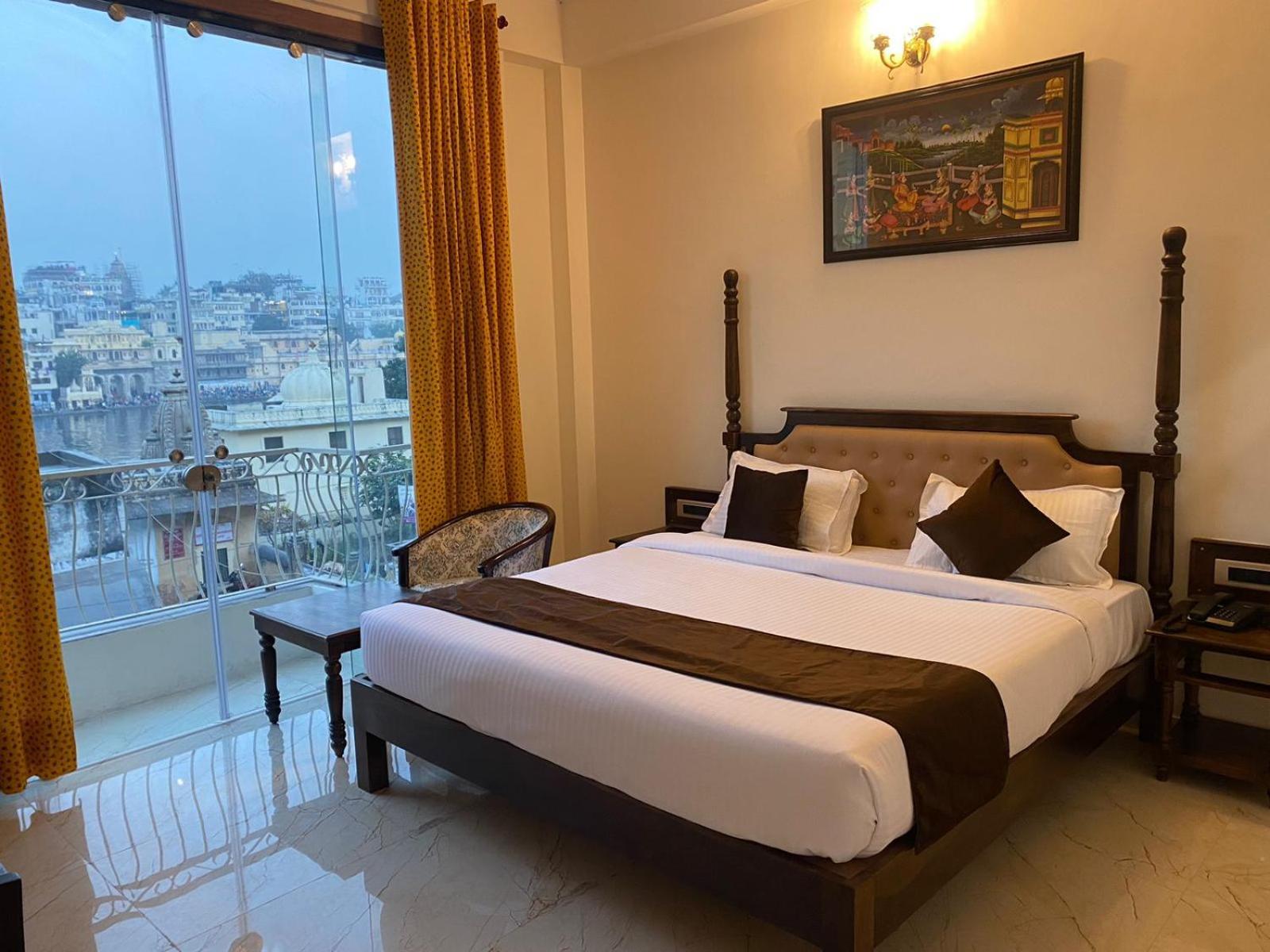 Dera Pichola- A Lake Facing Boutique Hotel Udaipur Kültér fotó